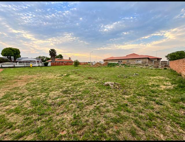1,028M² VACANT LAND FOR SALE IN RIVERSDALE